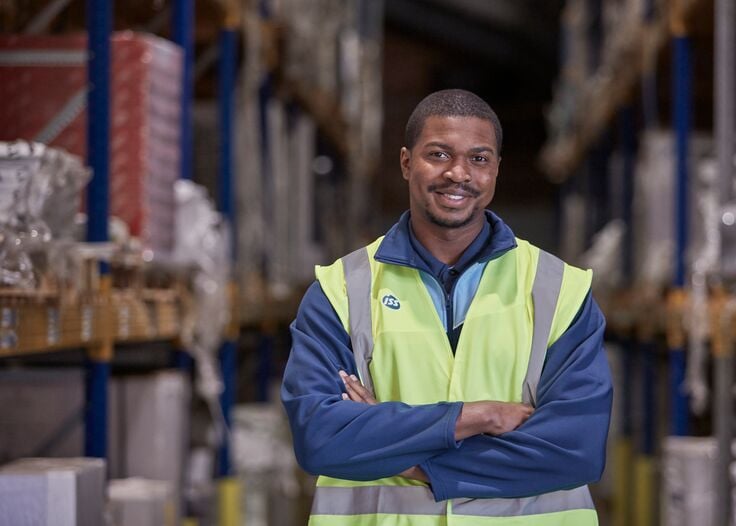 Web_Mobile-2022_Warehouse_03